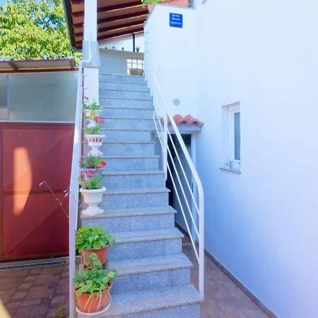 Susie By Rent Istria *